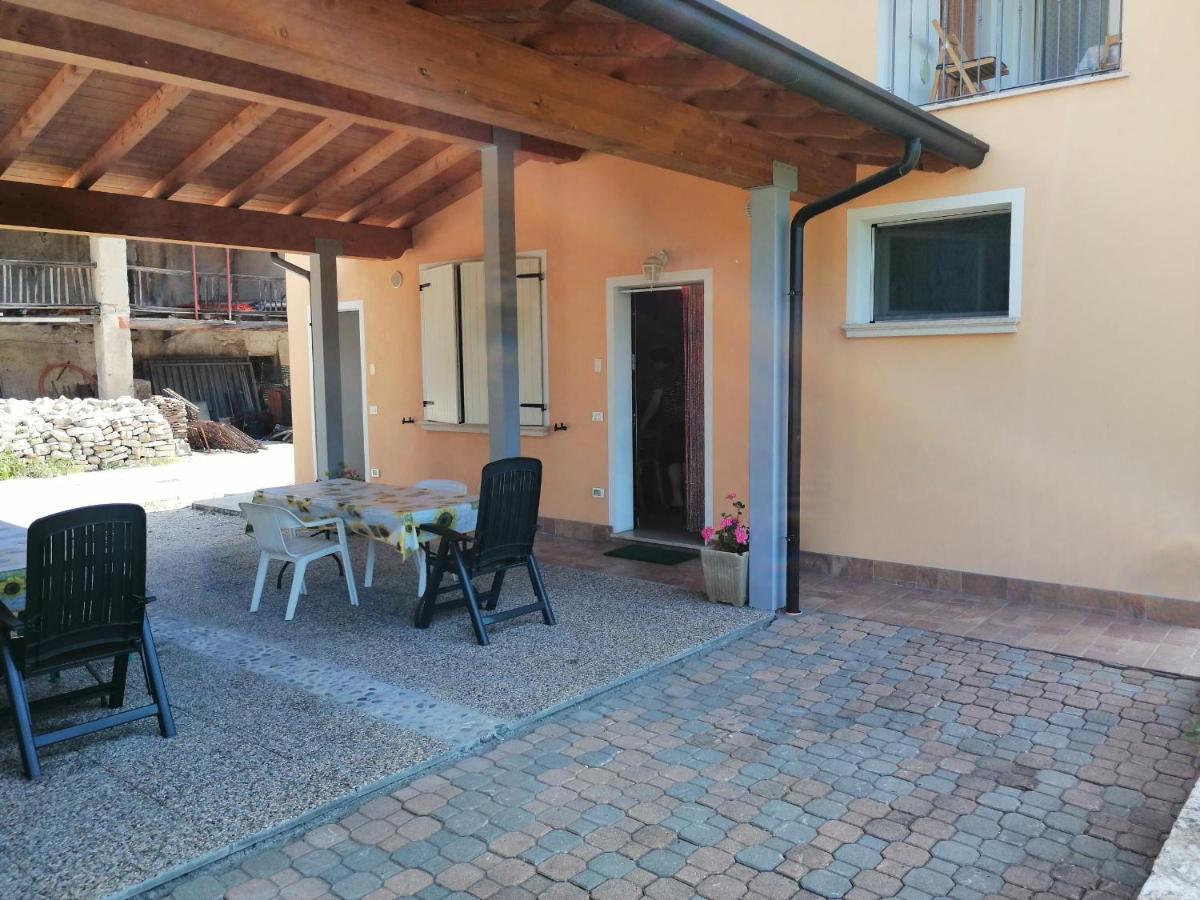 CASCINA LEGNAGO near Garda lake - trilocale Villanuova sul clisi Esterno foto