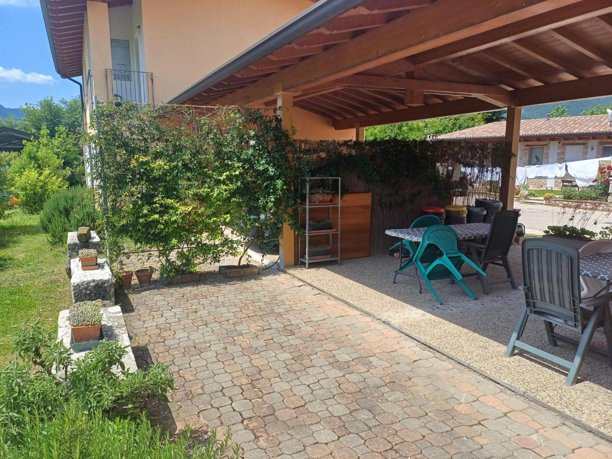 CASCINA LEGNAGO near Garda lake - trilocale Villanuova sul clisi Esterno foto